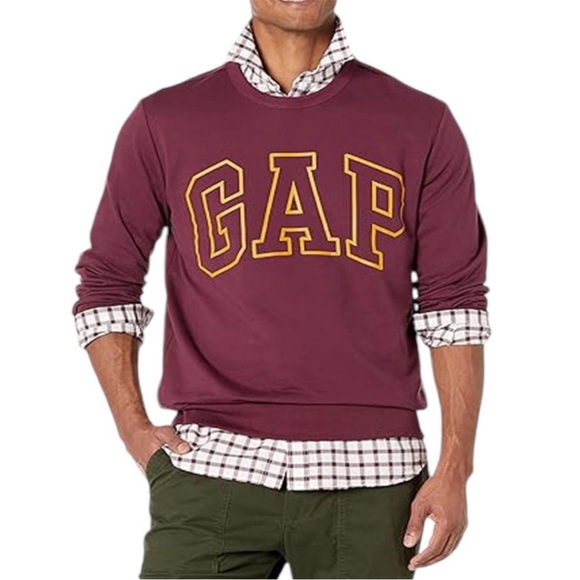 GAP Men's Burgundy Crewneck Sweater - Picture 5 of 5